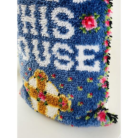 Handmade Vintage Latch Hook Completed Kit Pillow Bless This House 24 x 18.5" - Picture 4 of 8